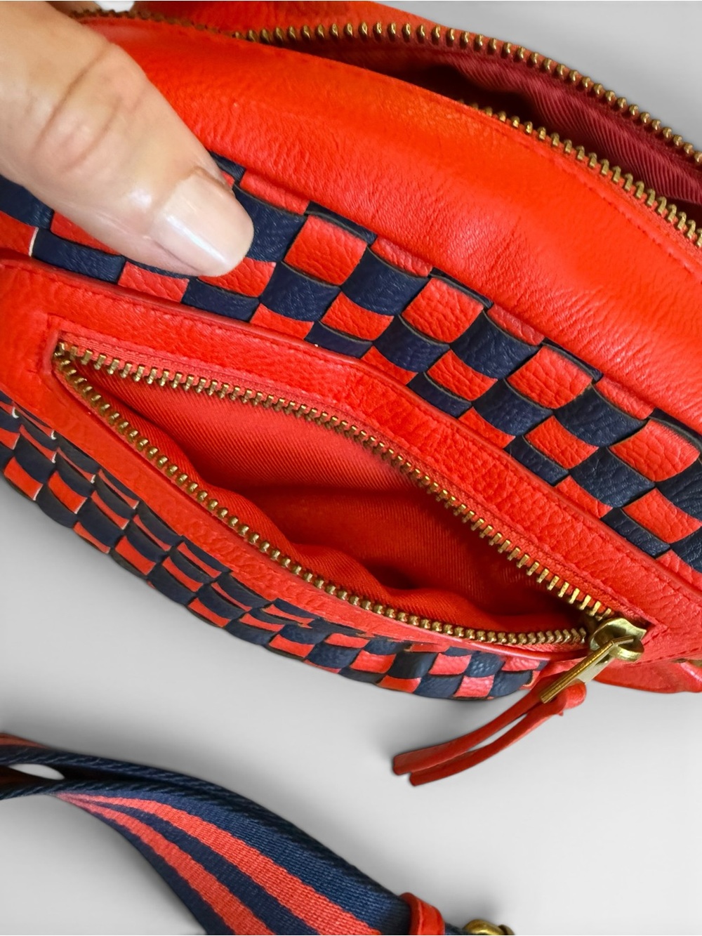 5 for $25!! Universal Thread Red/Navy Checkered Woven Crossbody Camera Bag - Picture 9 of 13